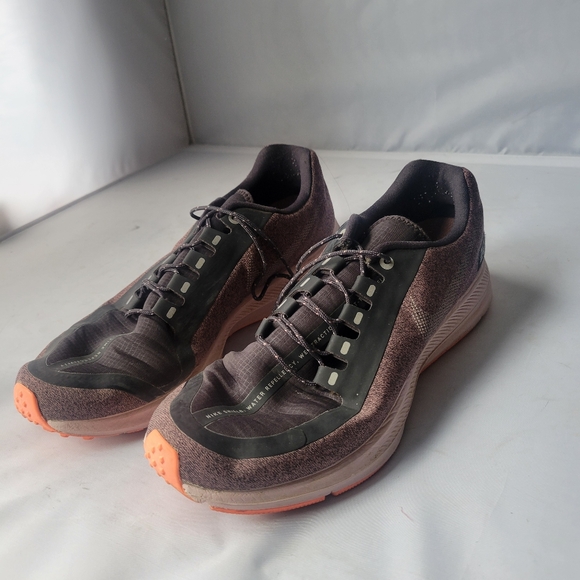 Nike Shoes - Women shoes